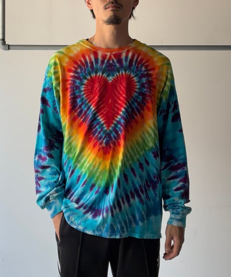 Heart tie dye long sleeve tee