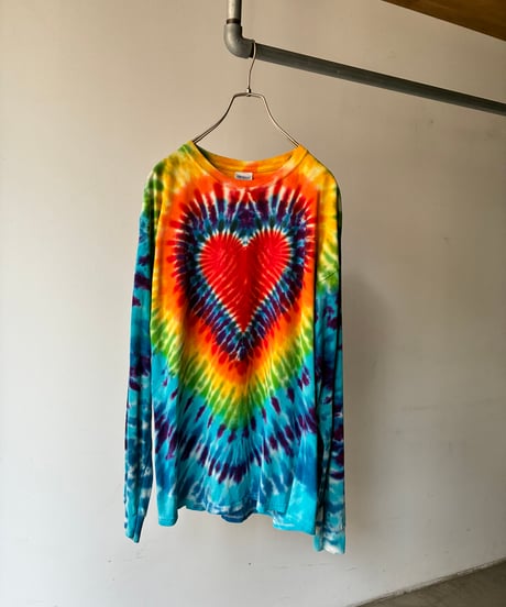 Heart tie dye long sleeve tee