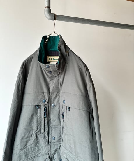 “L.L. Bean” nylon detachable hoodie half coat