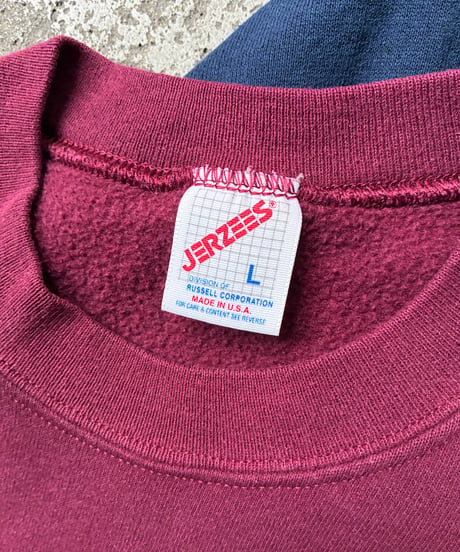 “I DON NO” Embroidered Sweat