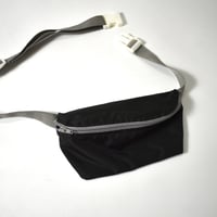 NEW "LOS ANGELES APPAREL" NYLON FUNNY PACK