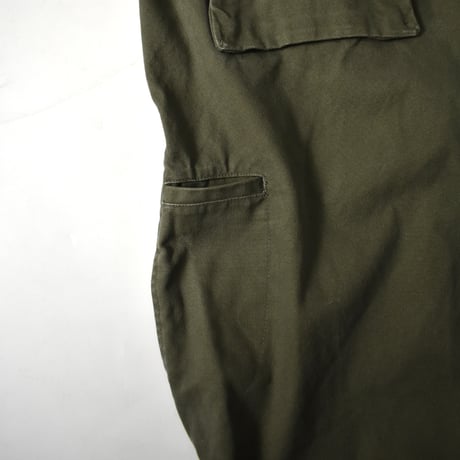 USED "GAP KHAKIS" PANTS
