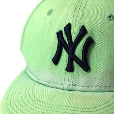 USED "NEW YORK YANKEES" BASEBALL CAP