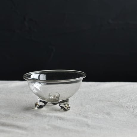 小寺暁洋　三つ足器　smoke