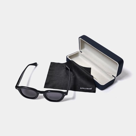 APPLEBUM / "LGA" MATTE SUNGLASSES
