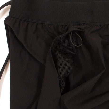 ACAPULCO GOLD / BLACK LABEL LOGO ACTIVE SHORTS