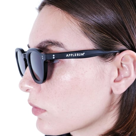 APPLEBUM / "LGA" MATTE SUNGLASSES