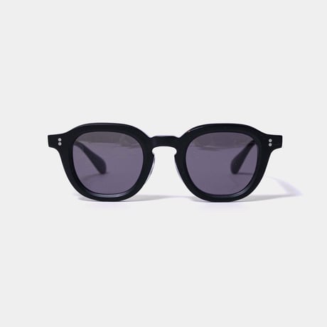 APPLEBUM / "LGA" MATTE SUNGLASSES