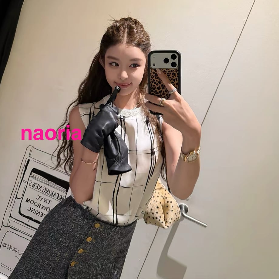6a660fc2e37c5b4355fcfdbe