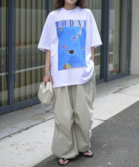 TODAYアートグラフィックTシャツ