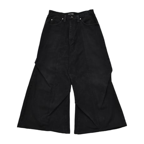 "Remake by VERS" Asymmetric Tuck Denim Trousers