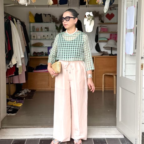 nun / Cropped Top