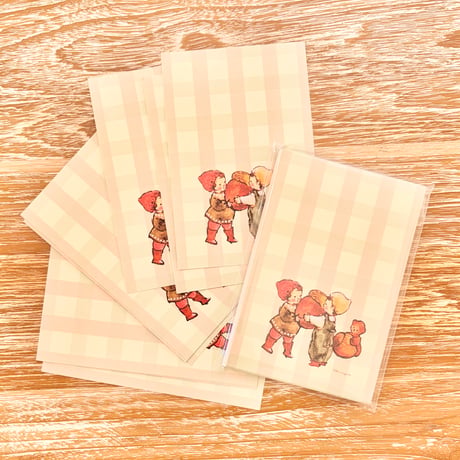 "Carrying Acorn" memo sheets,  Set of 40, どんぐり運びのメモシート