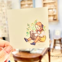 "A child sitting and reading (square) memo sheets"  Set of 40 sheets, 座って読書する子のメモシート（正方形）