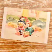 26K-28 "Pumpkin carving" postcard（かぼちゃを彫るポストカード）