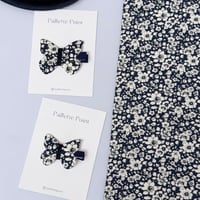 New!《Lサイズ》 butterfly clip  リバティ "Mini Betsy Boo" Navy 単品