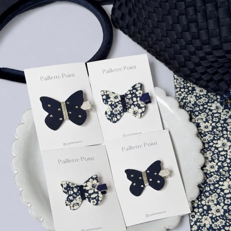 New!《Mサイズ》 butterfly clip  リバティ  "Mini Betsy Boo" Navy 単品