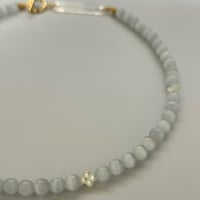 Null  Signal Choker (white flower)