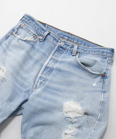 Distressed Levi's 501 34x34