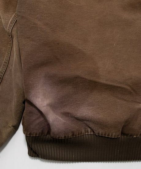 Distressed Carhartt Active Jacket L
