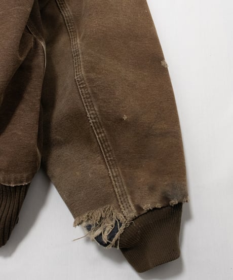 Distressed Carhartt Active Jacket L