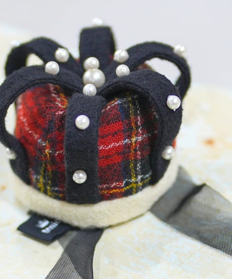 ROYAL CROWN