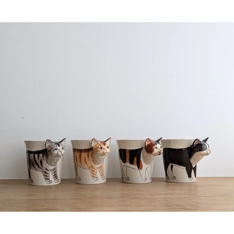猫のカップ　ミケ