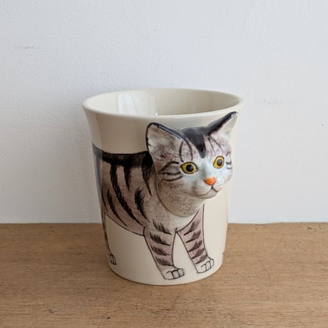 猫のカップ　サバトラ