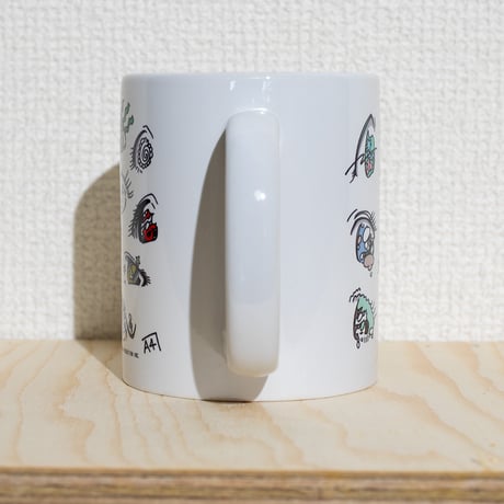 おめめのマグカップ