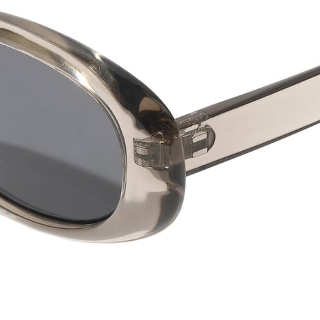 SUNGLASSES Type 03