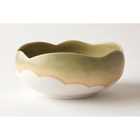 根石和美　釉漆寧色　「浮遊」　菓子鉢　緑
