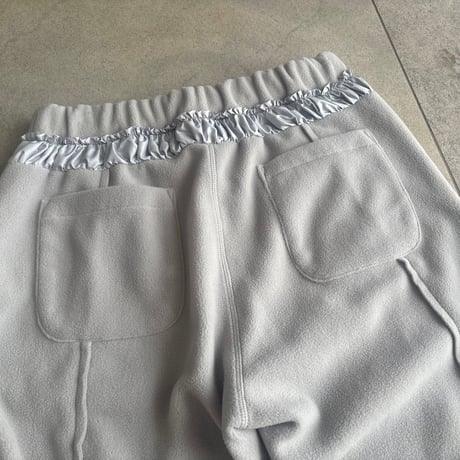 Reebok cropped fleece pants with ribbon hem/gray