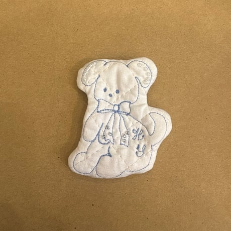 ラスト1☆amulet stitch broach