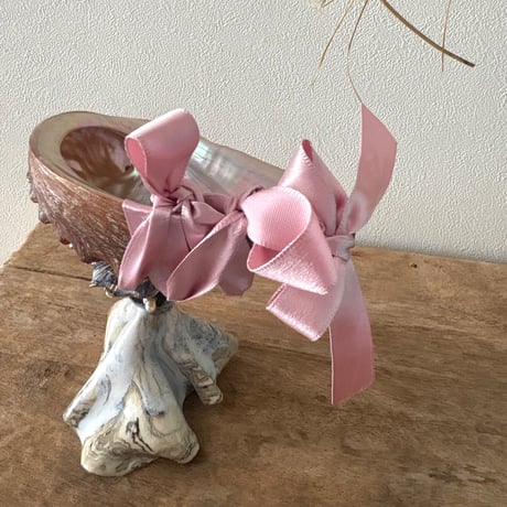 "tge sea fairy's goblet"jewelry compote