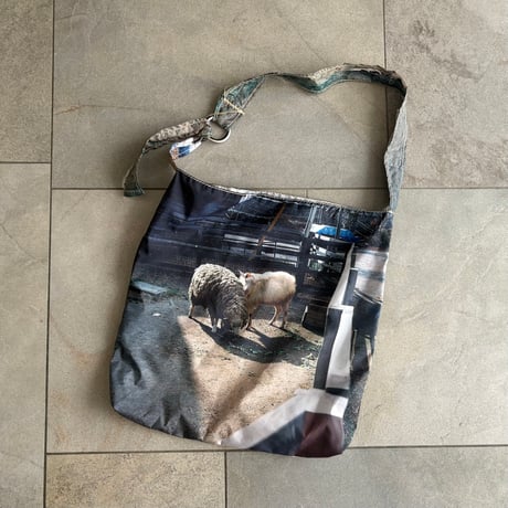 shoulder bag