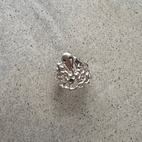 skull ring