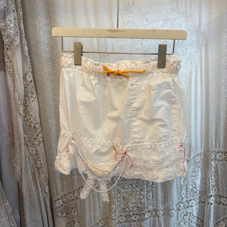 mini skirt