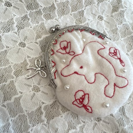 amulet stitch pouch