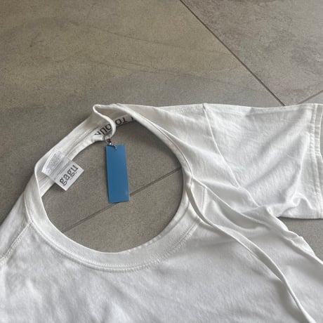 someone's T-shirt bag