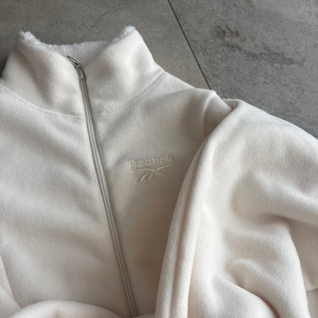 Reebok big ribbon fleece