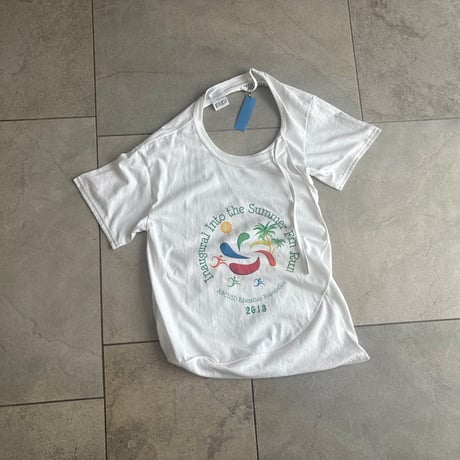 someone's T-shirt bag