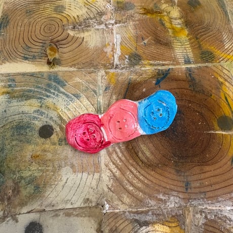 Clay button hair clip