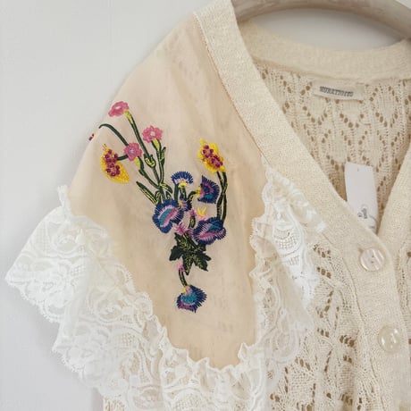 刺繍カーディガン