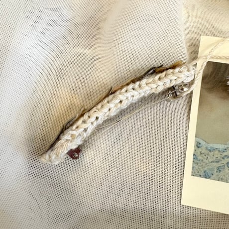 星ボタンのバレッタ　生成り