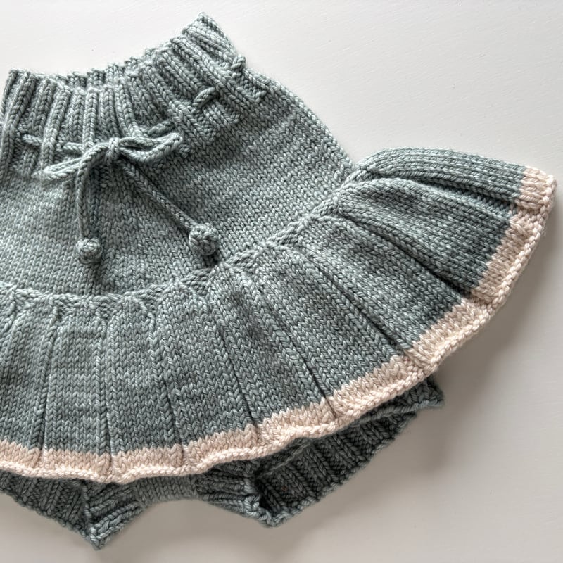 Misha&Puff】SKATING POND SKIRT (ONSEN) | MIK & CO