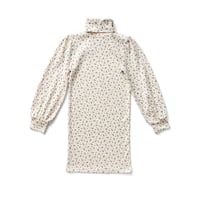 入荷後発送ご予約商品【 SOOR PLOOM 】POUF TURTLENECK DRESS, CALICO PRINT, POWDER