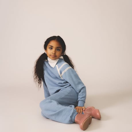 入荷後発送ご予約商品【 SOOR PLOOM 】POUF TURTLENECK, CROSS STITCH PRINT, TALC