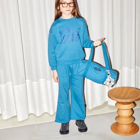 【TOM＆BOY】 BLUE TOY SWEATSHIRT
