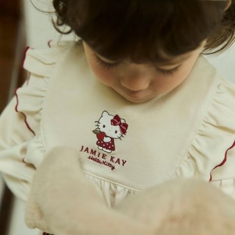 【 Jamie kay × HELLO KITTY 】JBGG264916 OCキティ刺繍フリルスタイ IVR