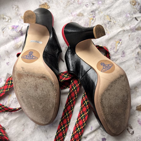 vivienne westwood ACCESSORIES　レースアップ パンプス